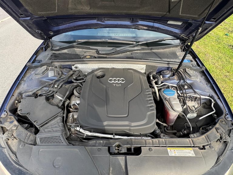 2015 Audi A4 2.0 TDI ULTRA SE TECHNIK Saloon 4dr Diesel Euro 6 S/S Long Mot Low Mileage