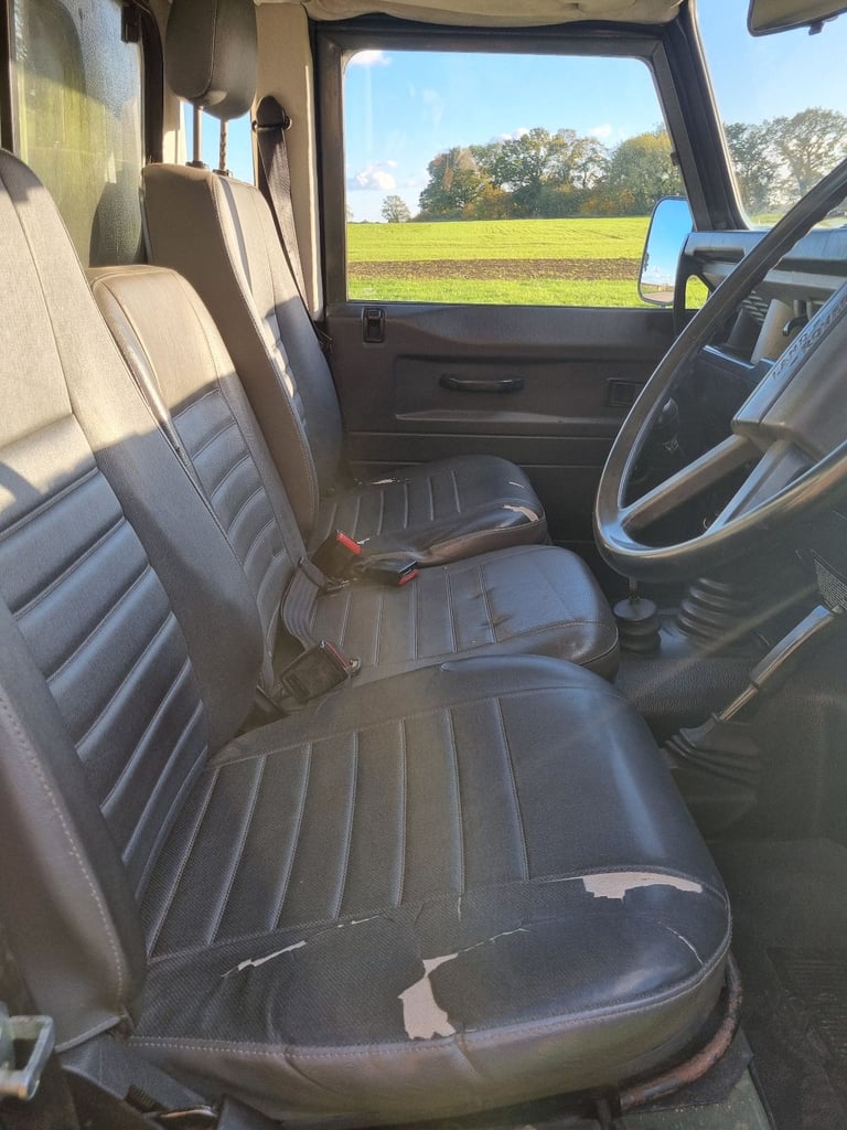1988 Land Rover 110 High Cap Pickup (USA Exportable)