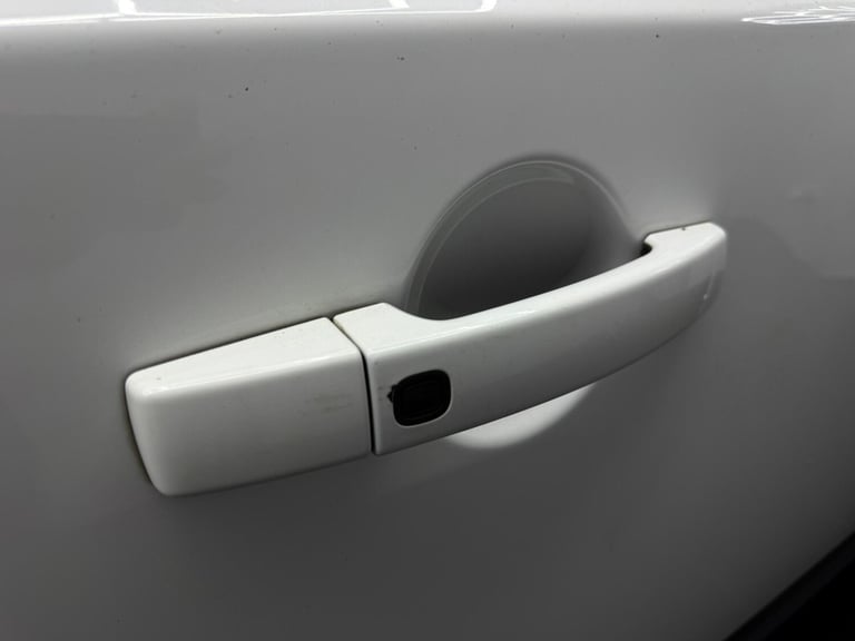 2015 Land Rover Discovery 4 3.0 SD V6 HSE Luxury Auto 4WD Euro 5 (s/s) 5dr ESTATE Diesel Automatic