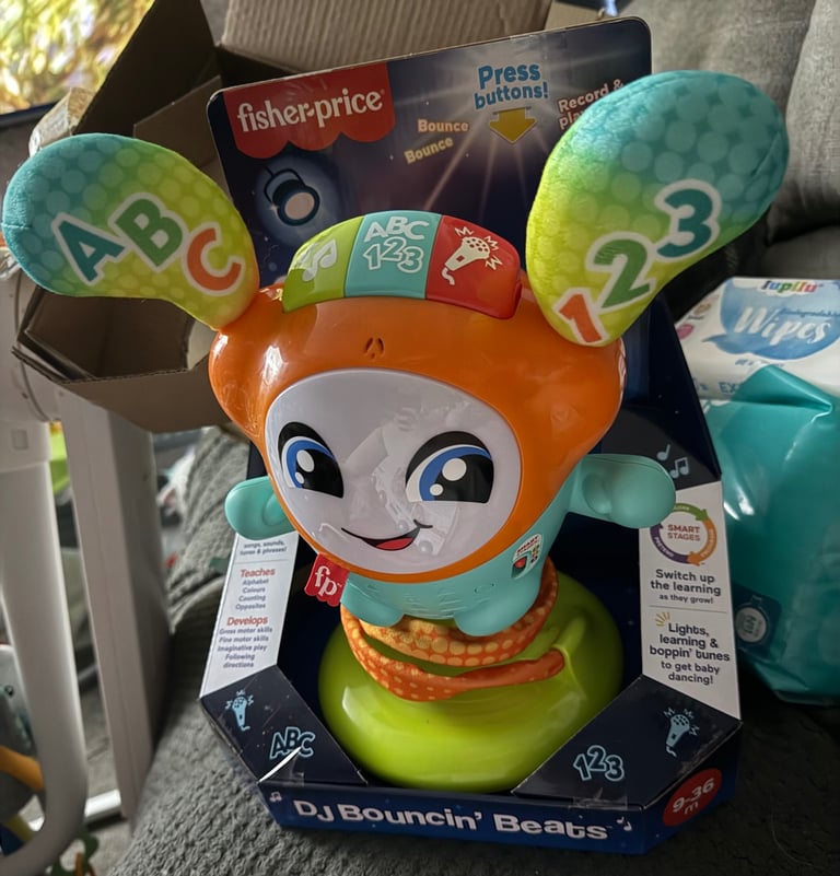 image for Fisher price dj bouncing beats