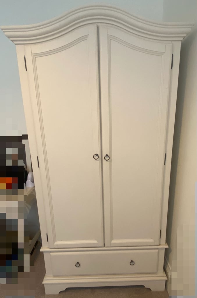 Stylish wardrobe - excellent condition 