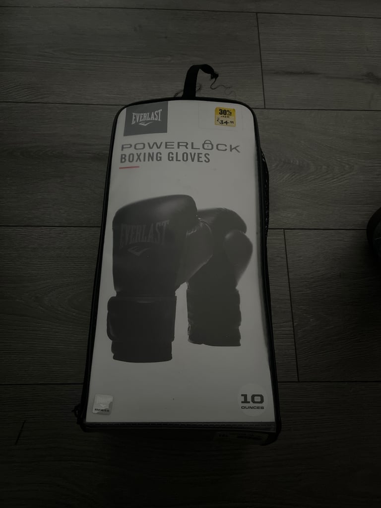 image for Everlast Boxing Gloves