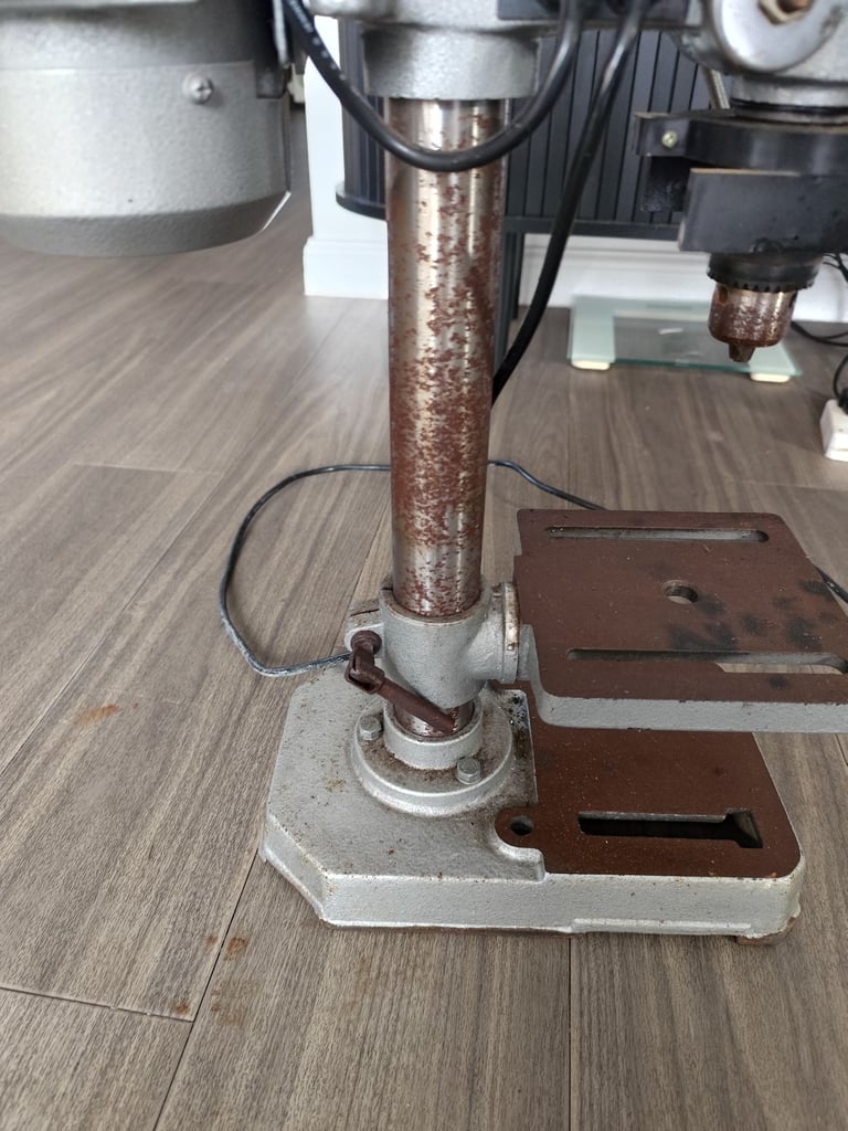 Pillar drill press