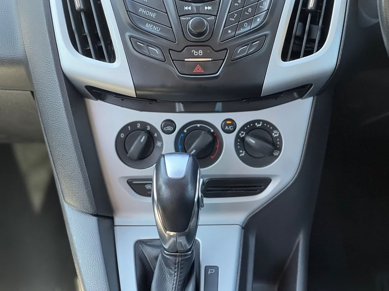 2012 Ford Focus 1.6 125 Zetec 5dr Powershift ESTATE Petrol Automatic