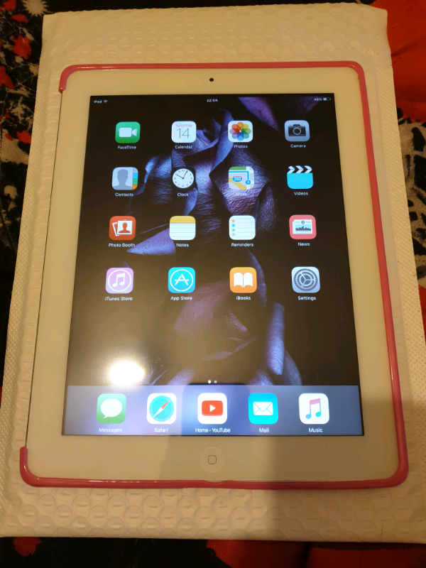 APPLE IPAD 2 16GB WIFI MODEL TABLET IN GOOD CONDITION + CASE 