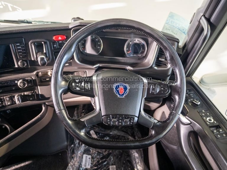 2020 (69) SCANIA S580 V8 HIGHLINE 6X2 TAG AXLE