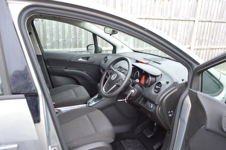 2010 Vauxhall Meriva 1.7 CDTi 16V Exclusiv 5dr Auto MPV DIESEL Automatic