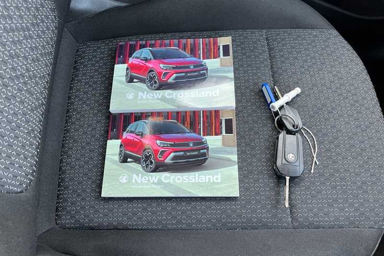 2022 Vauxhall Crossland 1.2 Design 5dr HATCHBACK PETROL Manual