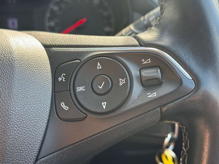 2019 Vauxhall Crossland X 1.2T ecoTec [110] SE 5dr [6 Speed] [S/S] HATCHBACK PETROL Manual
