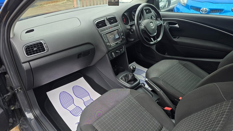 2015 Volkswagen Polo 1.0 SE 3dr HATCHBACK Petrol Manual