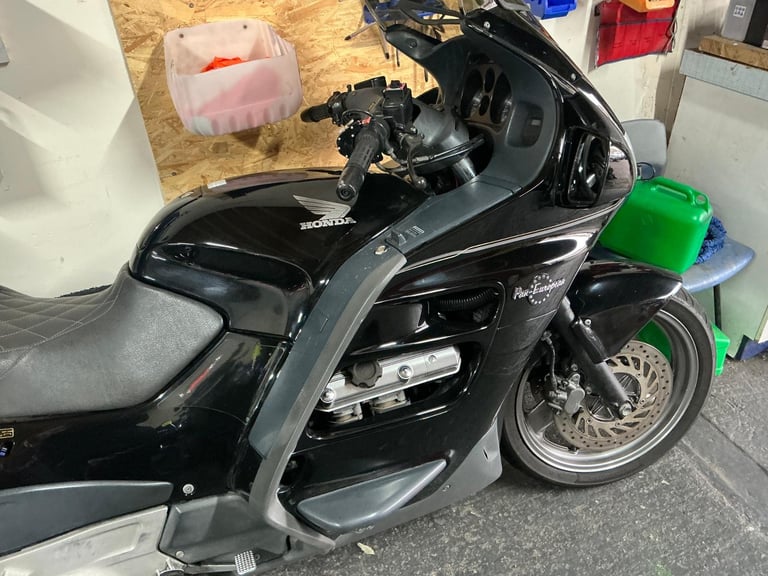 Honda ST1100 free delivery 