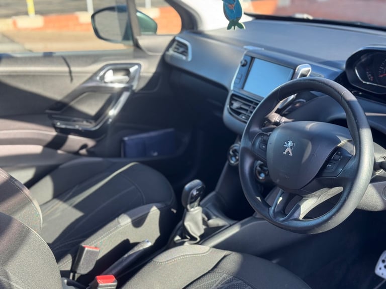 2014 Peugeout 208 Active 1.2 Petrol Manual Hatchback - £20 Road Tax - Cheap Car