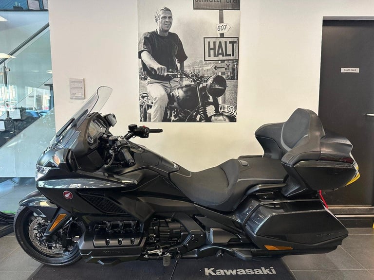 HONDA GL1800 GOLDWING TOUR-1 OWNER-FSH-