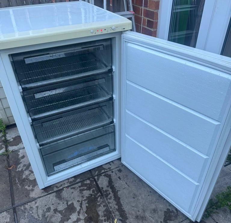 image for Whirpool Undercounter Freezer For Sale/ FREE DELIVERY