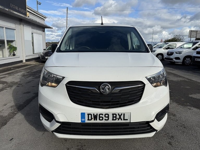 2020 Vauxhall Combo 2300 1.5 Turbo D 100ps H1 Sportive Van PANEL VAN DIESEL Manual