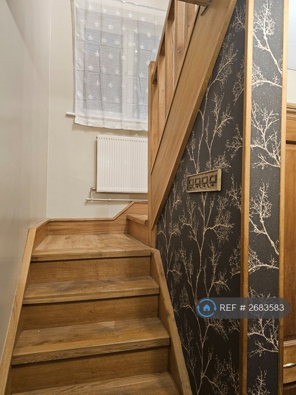 3 bedroom house in Upton Drive, Nottingham, NG5 (3 bed) (#2683583)