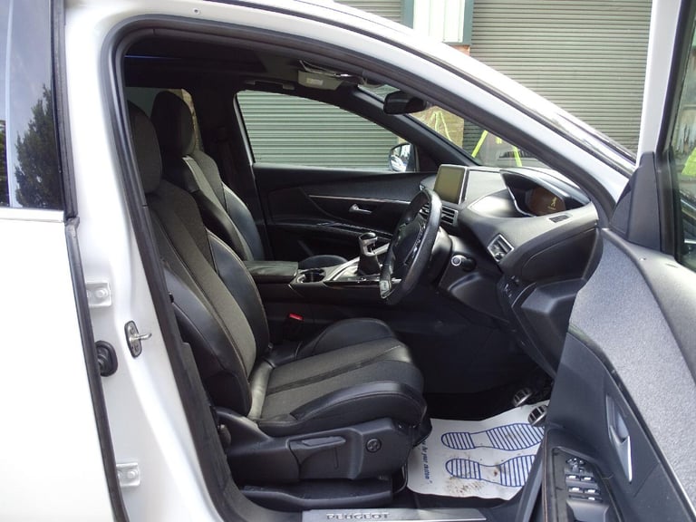 2018 Peugeot 5008 1.2 PureTech GT Line Euro 6 (s/s) 5dr HATCHBACK Petrol Manual