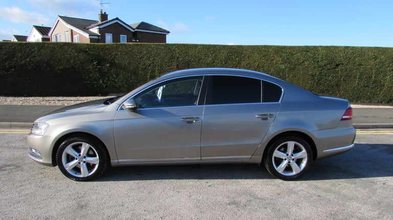 2013 Volkswagen Passat 2.0 TDI Bluemotion Tech SE 4dr DSG SALOON Diesel Automatic