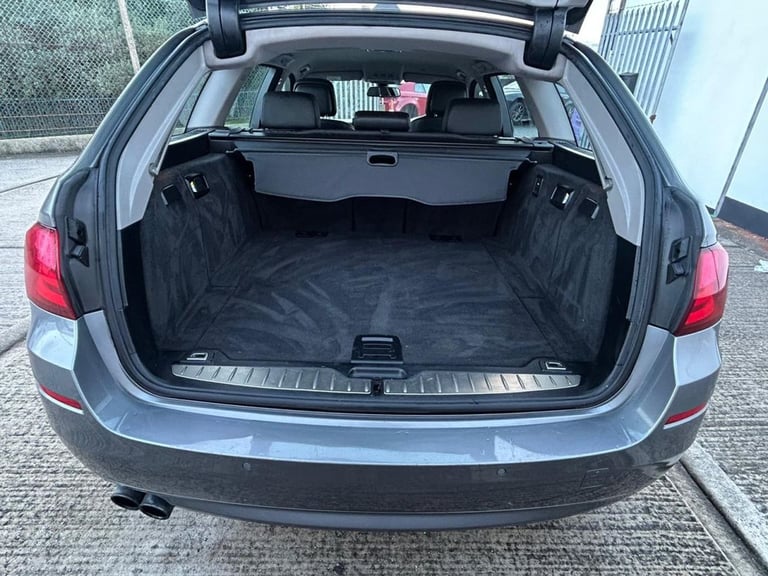 2011 60 BMW 5 SERIES 3.0 523I SE TOURING 5DR PETROL STEPTRONIC EURO 5 (204 PS)