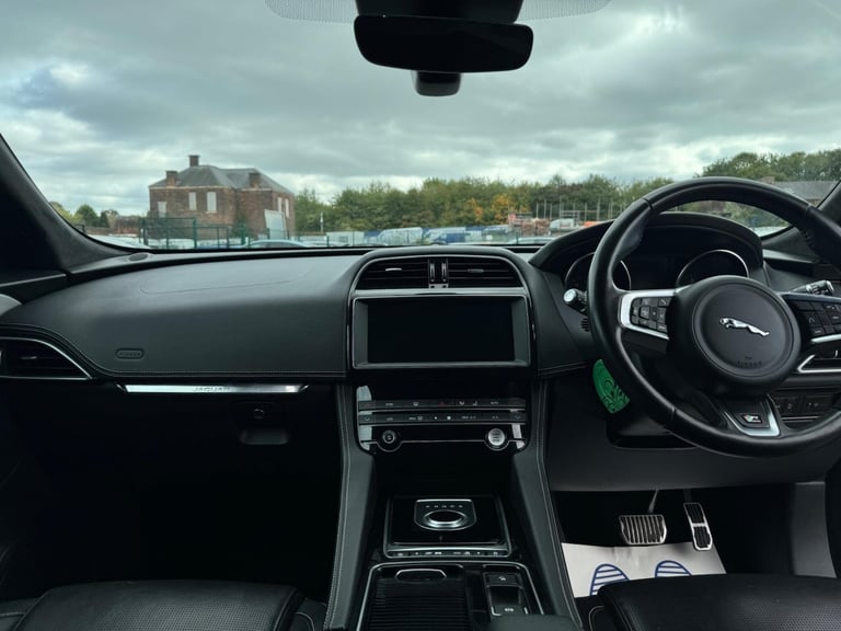2019 Jaguar F-Pace 2.0d R-Sport 5dr Auto ESTATE DIESEL Automatic