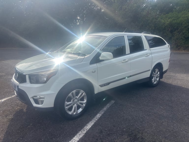 image for 2015 Ssangyong Korando Sports Pick Up EX 5dr 4WD PICK UP Diesel Manual