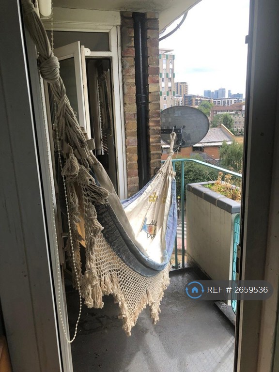 1 bedroom flat in Mark House, London, E2 (1 bed) (#2659536)