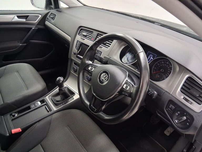 2014 Volkswagen Golf 1.6 TDI BlueMotion Tech Match Hatchback 5dr Diesel Manual Euro 5 (s/s) (105 ...
