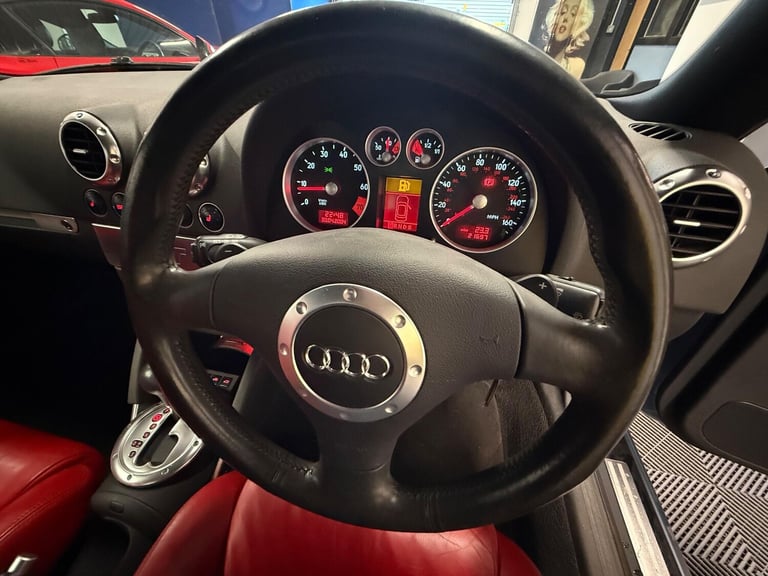 2005 Audi TT 3.2 V6 DSG quattro 2dr COUPE Petrol Automatic