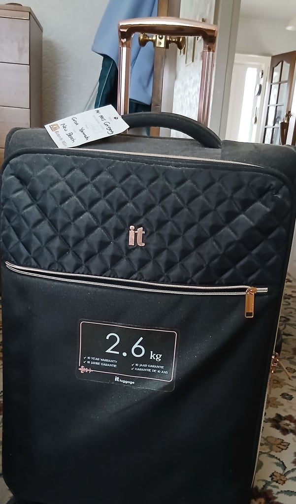 image for Suitcase  holdall bag