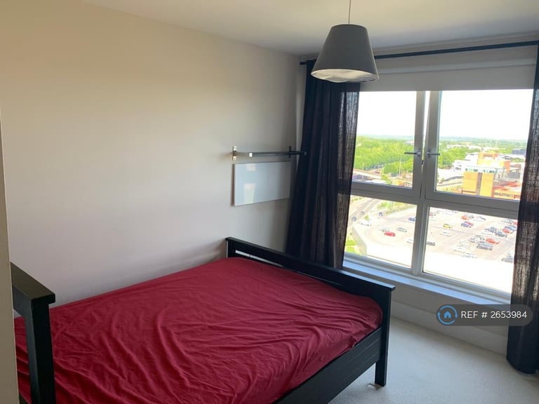 2 bedroom flat in Alencon Link, Basingstoke, RG21 (2 bed) (#2653984)
