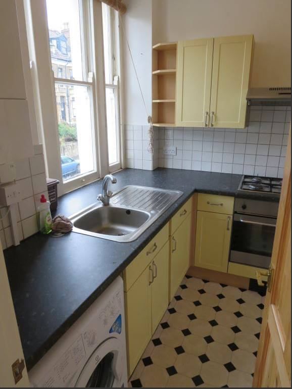 Room to rent in Cotham