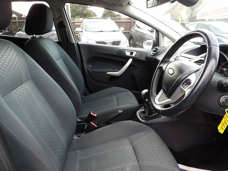 2012 Ford Fiesta Titanium Hatchback Petrol Manual