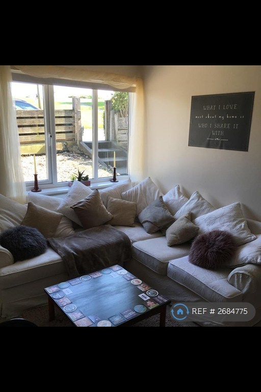 6 bedroom house in Penarth Road, Falmouth, TR11 (6 bed) (#2684775)