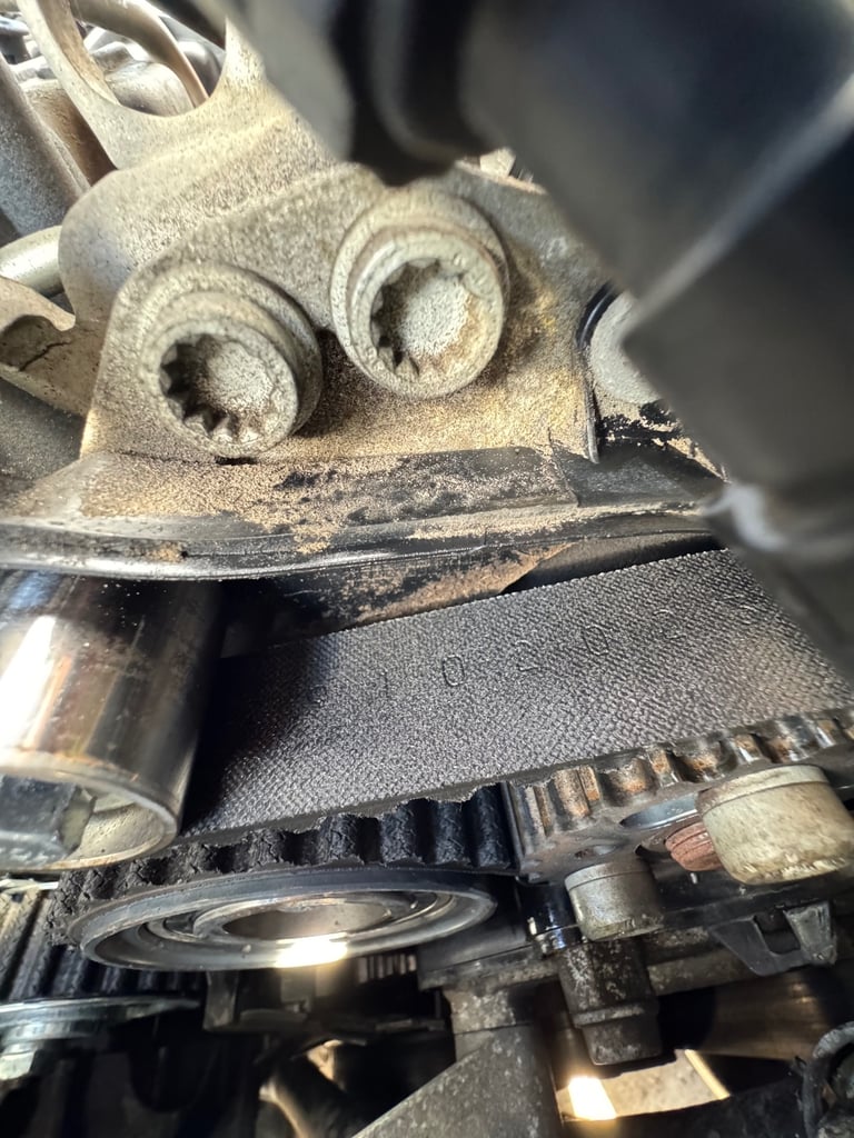 Volkswagen, GOLF, Hatchback, 2012, Semi-Auto, 1598 (cc), 5 doors