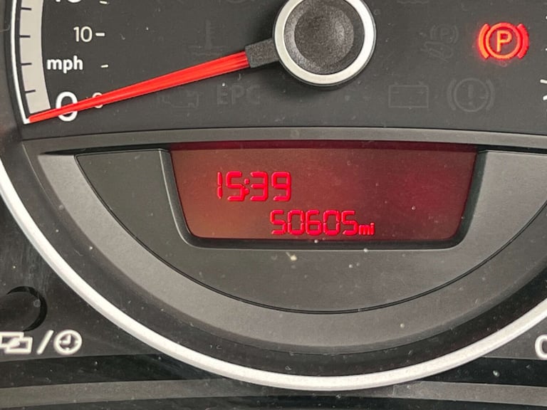 2017 Volkswagen up! 1.0 Move Up 5dr Hatchback Petrol Manual