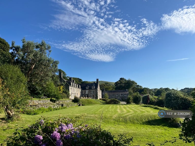 1 bedroom in Maes Y Neuadd Hotel, Talsarnau, LL47 (#2361394)