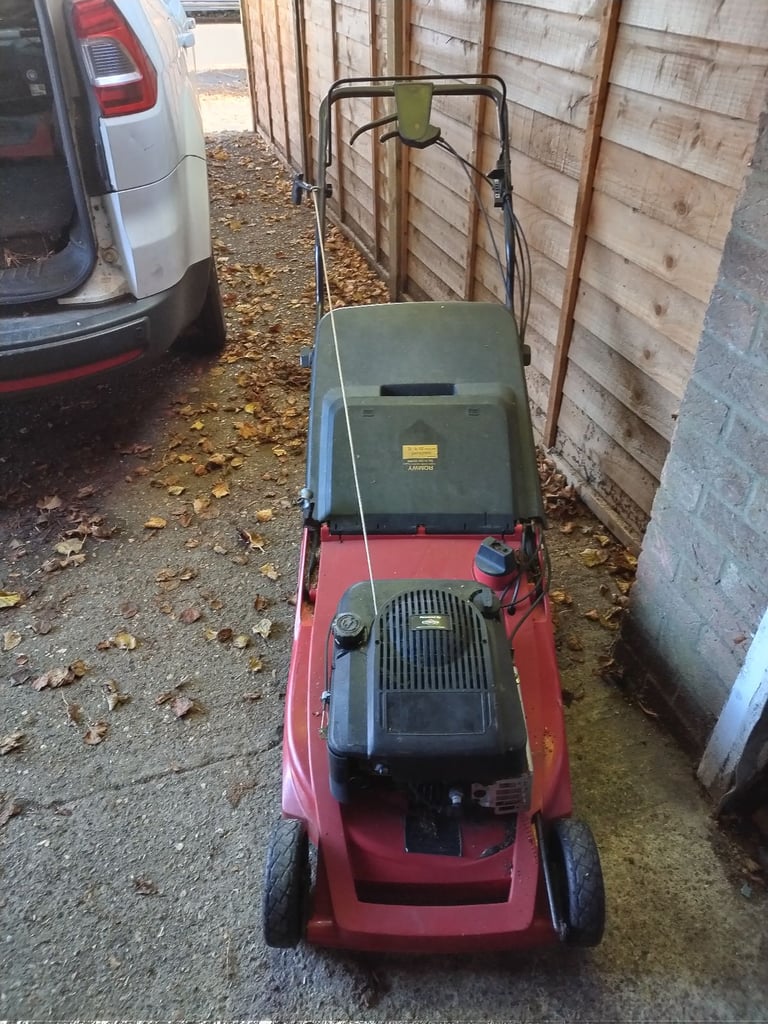 Petrol rotary lawnmower with grass box 4 stroke engine with height adjustment vgc gwo 