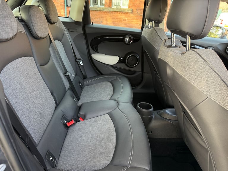 Mini, HATCHBACK, Hatchback, 2015, Manual, 1998 (cc), 5 doors. ULEZ compliant. Low mileage 