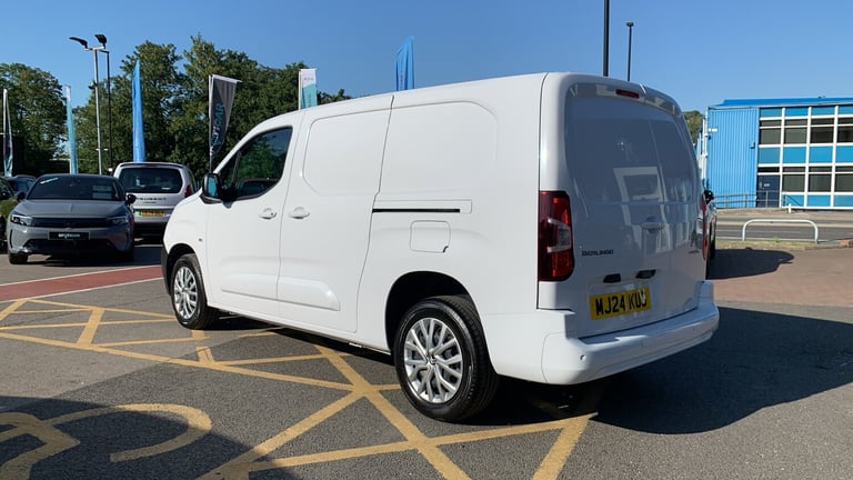 2024 Citroen Berlingo 1.5 BlueHDi 950Kg Driver Edition 130ps EAT8 [S/S] PANEL VAN DIESEL Automatic