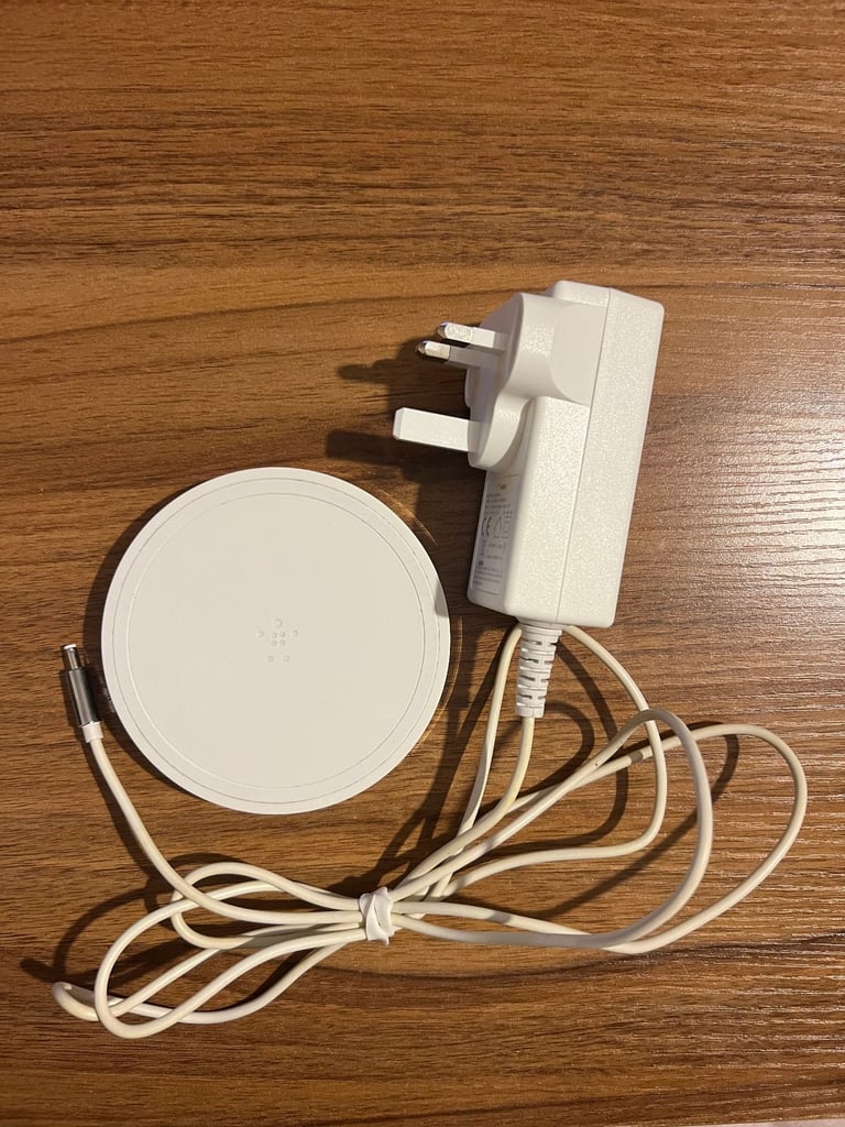 image for Belkin wireless charging pad for Iphone