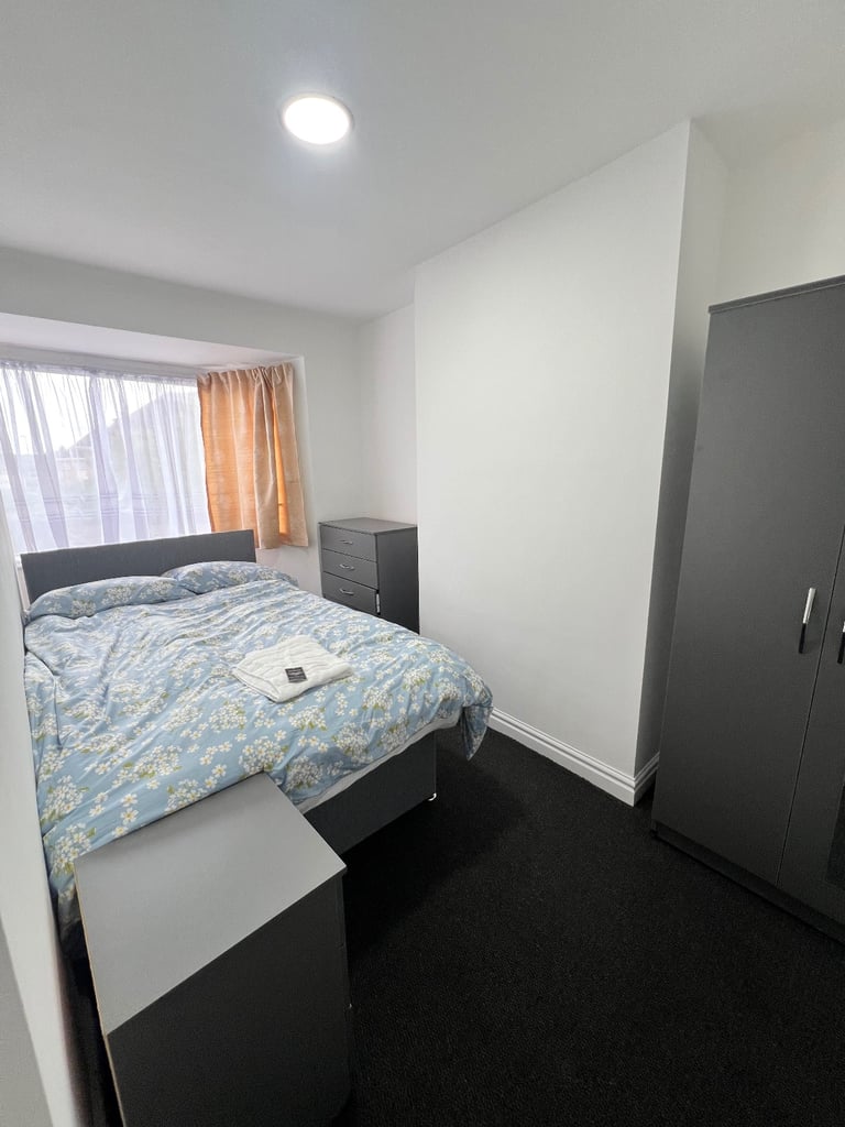 SUPPORTED SOCIAL HOUSING - DOUBLE ROOM IN STIRCHLEY B30! Available for UNIVERSAL CREDIT UC PIP DSS 