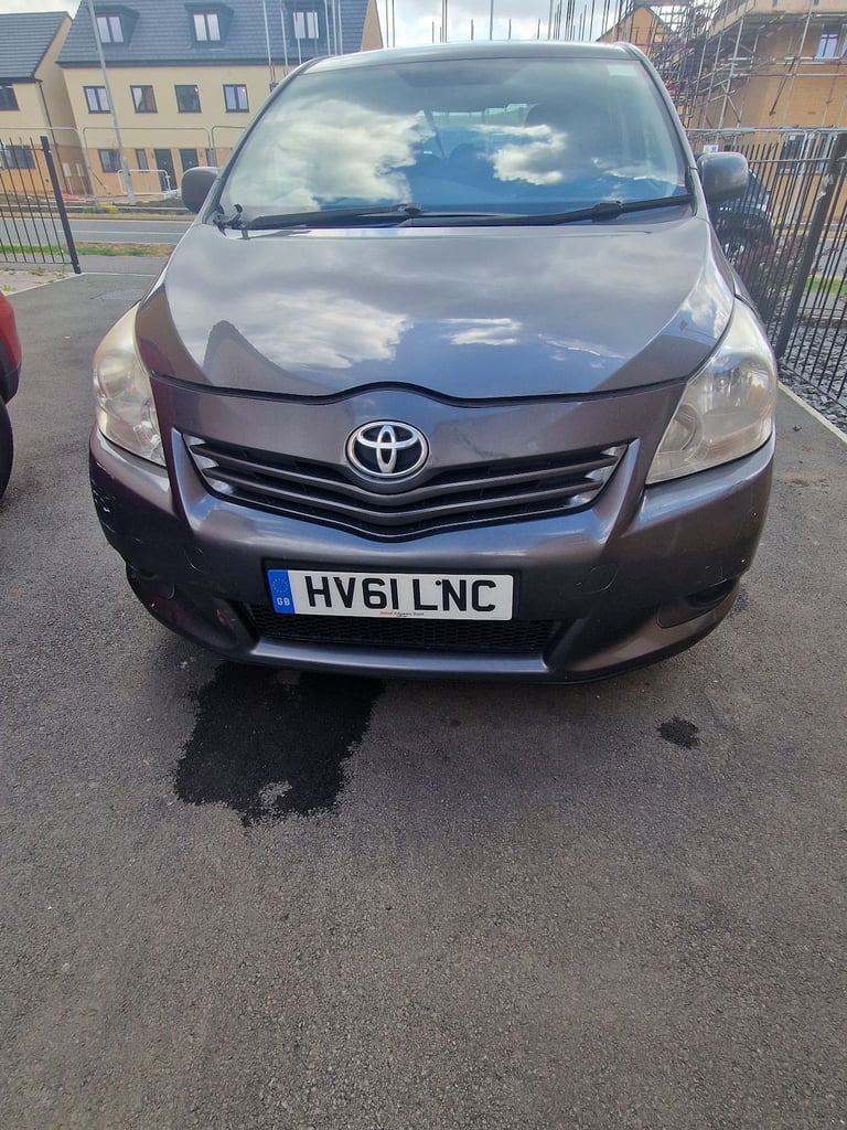 Toyota, VERSO, MPV, 2012, Manual, 1598 (cc),5 doors - Image 2