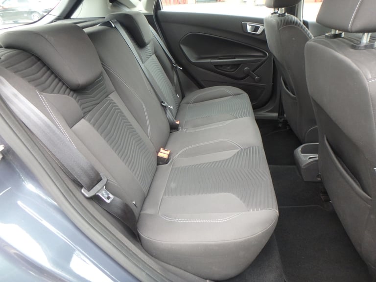 2013 Ford Fiesta 1.25 82 Zetec 5dr...All 13 Service Stamps in the Book HATCHBACK Petrol Manual