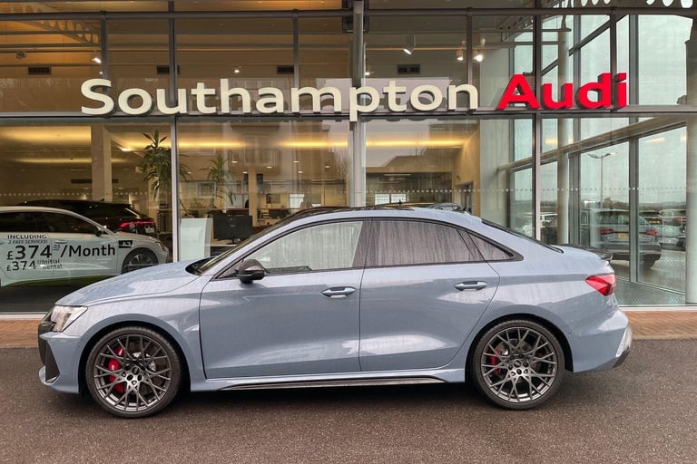 2025 Audi RS3 2.5 TFSI Carbon Black Saloon 4dr Petrol S Tronic quattro Euro 6 (s/s) (400  SALOON ...