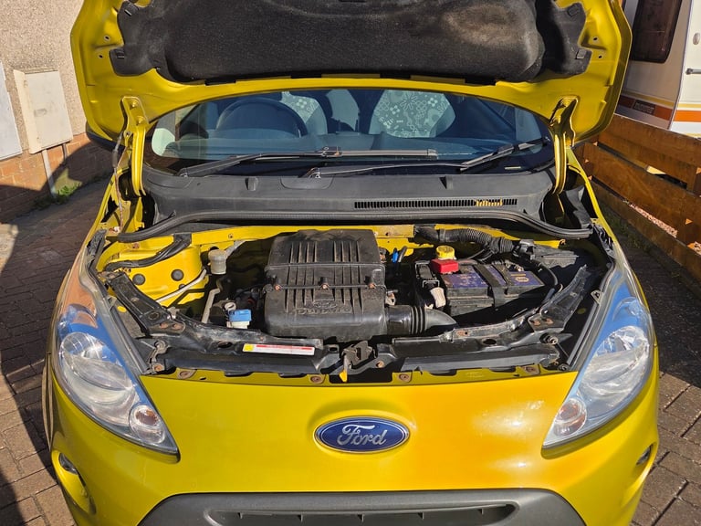 Ford, KA, Hatchback, 2014, Manual, 1242 (cc), 3 doors