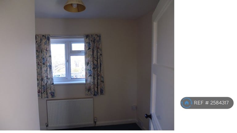 3 bedroom house in The Close, Evesham, WR11 (3 bed) (#2584317)