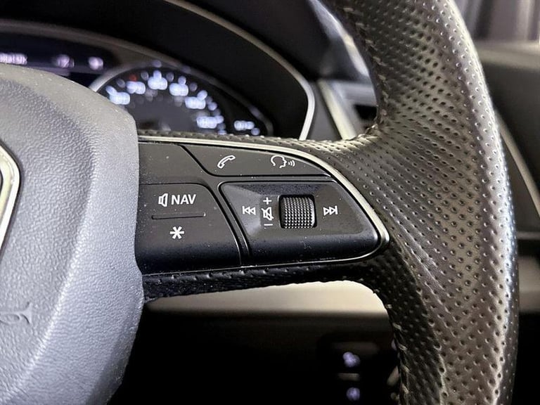 2019 Audi Q5 2.0 TDI 40 S line S Tronic quattro Euro 6 (s/s) 5dr Automatic SUV Diesel Automatic