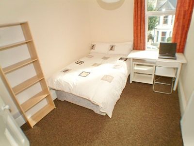 Double Room | £120/week | Bills included