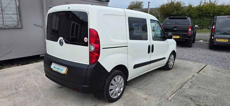 2017 Vauxhall Combo L1H1 2300 CDTI ECOFLEX S/S 5 SEATER COMBI CREW VAN 1.3 CDTI 95ps Van/side win...