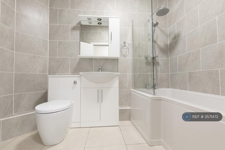 2 bedroom flat in Hounds Gate House, Nottingham, NG1 (2 bed) (#2571472)